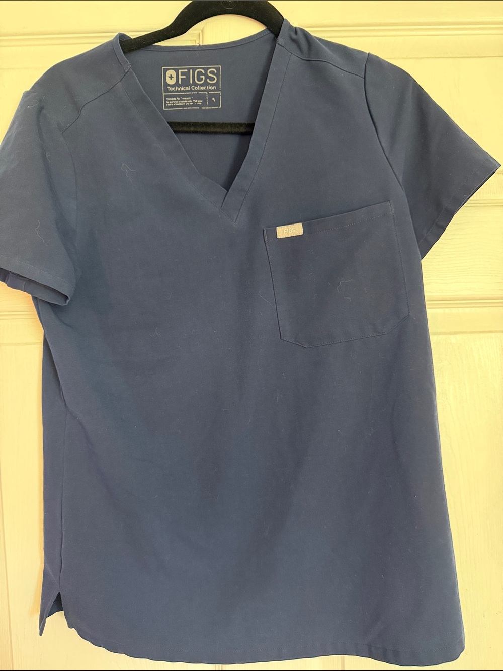 FIGS Navy Short Sleeve V-Neck Medical Top